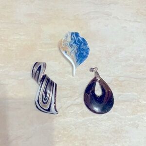 Artistic Blue and Black Pendant Set